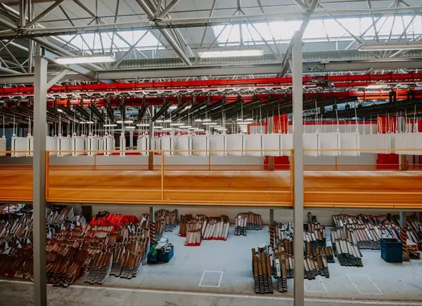 Fabrika 12